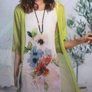 find extremely Lovely fashion in this month